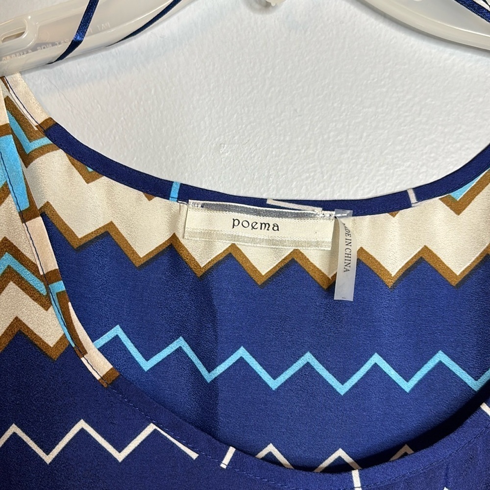 CHEVRON BLOUSE*** - Picture 2 of 5